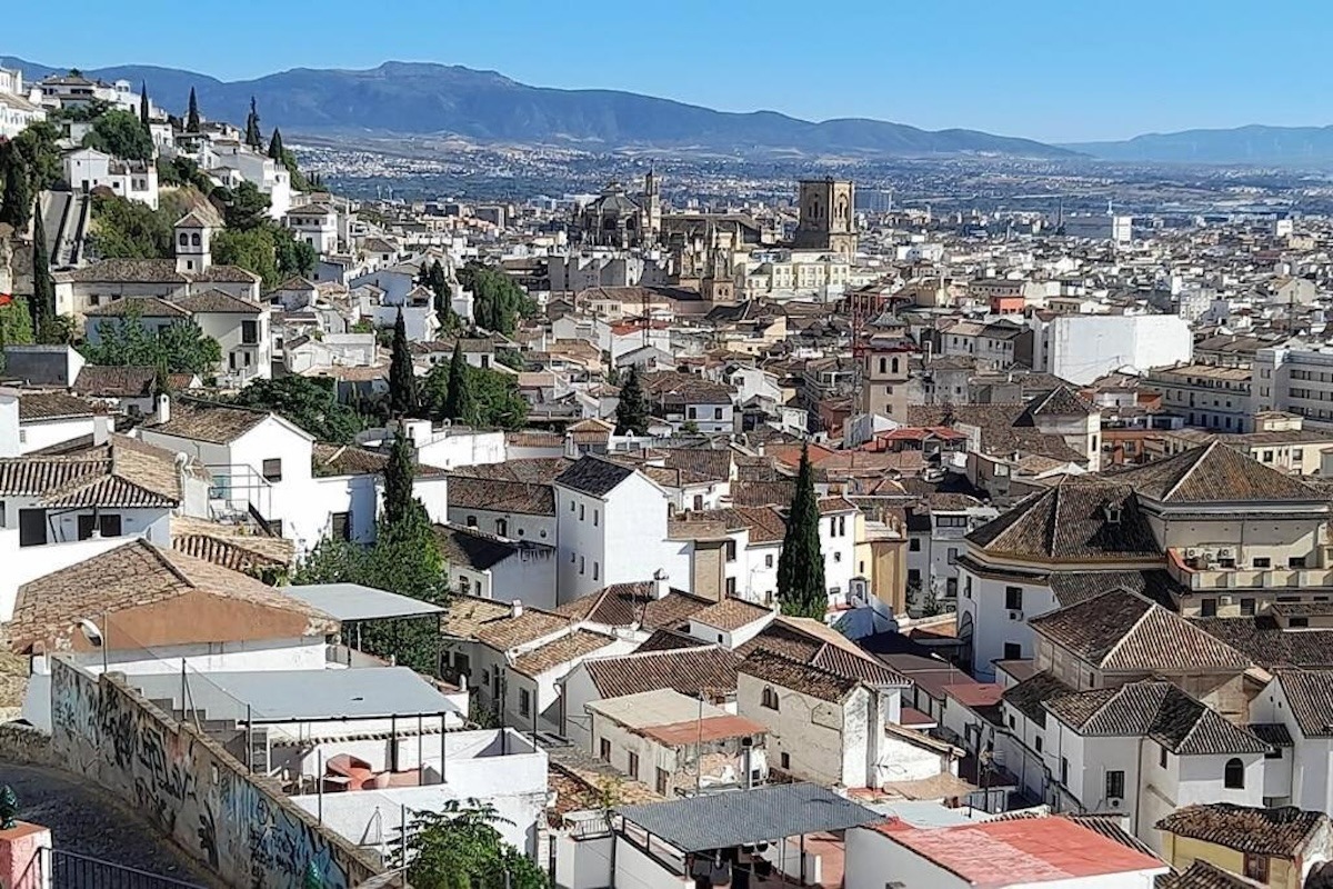 Informe de Evaluación de Edificio en Granada